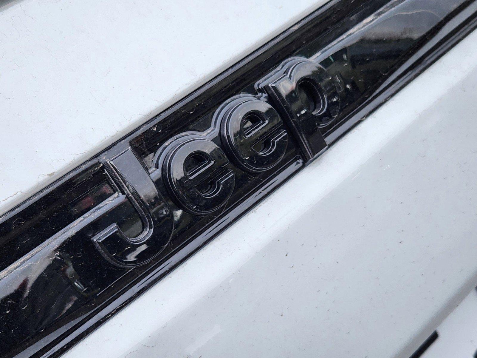 New 2025 Jeep Grand Cherokee Altitude image 17