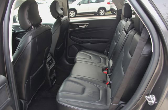 Used 2016 Ford Edge Titanium w/ Equipment Group 302A FWD image 32