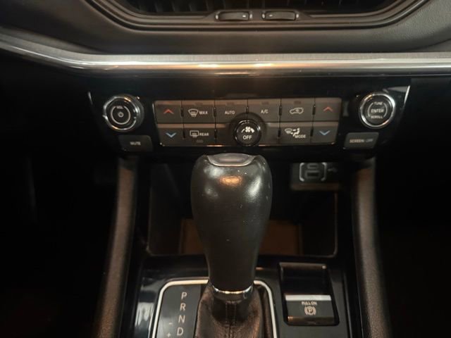 Used 2023 Jeep Compass Limited image 16