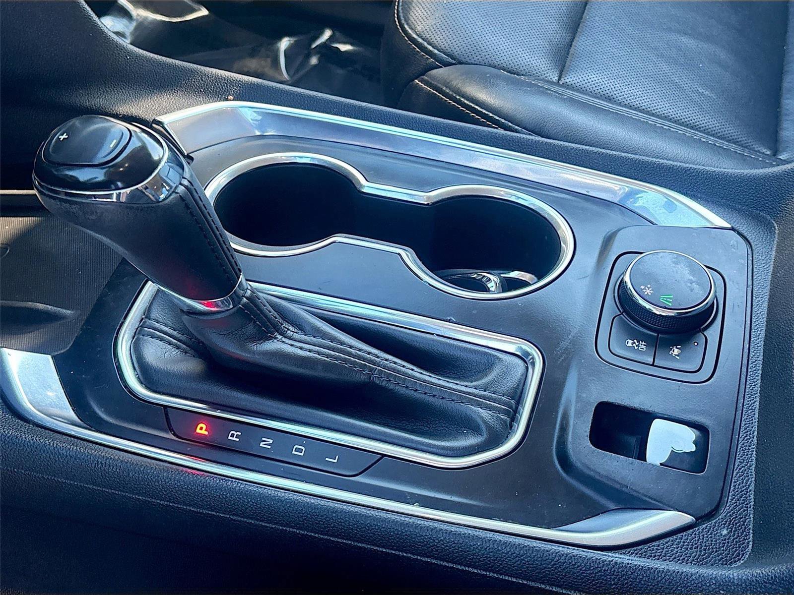 Used 2018 Chevrolet Traverse Premier w/ Driver Confidence II Package image 18