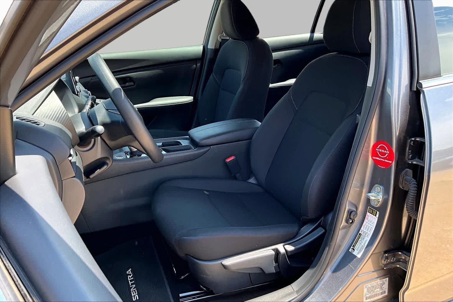 Certified 2025 Nissan Sentra S FWD image 8