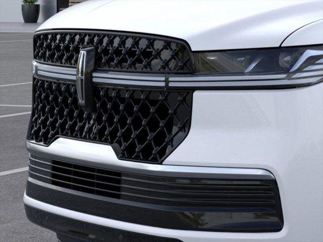 New 2025 Lincoln Navigator Reserve w/ Jet Appearance Package image 17