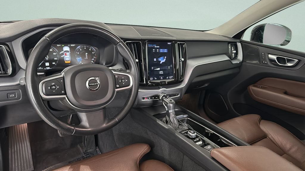Used 2019 Volvo XC60 T6 Momentum w/ Advanced Package AWD/4WD image 27