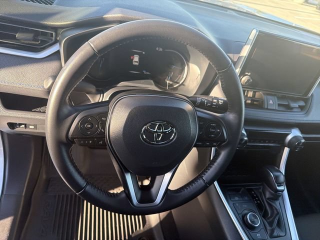 Certified 2025 Toyota RAV4 SE AWD/4WD image 16