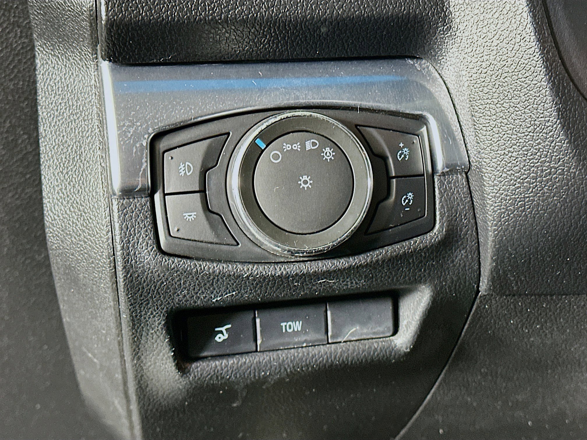 Used 2017 Ford Explorer Sport w/ Equipment Group 401A AWD/4WD image 17