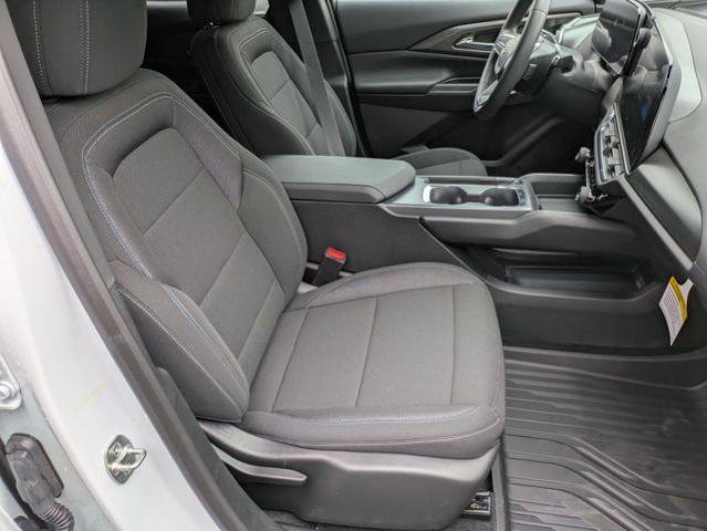 New 2026 Chevrolet Equinox EV LT image 28