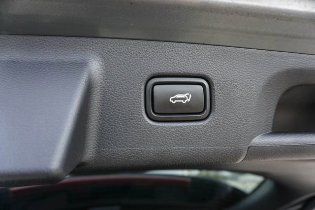 Used 2022 Hyundai Palisade Calligraphy image 11