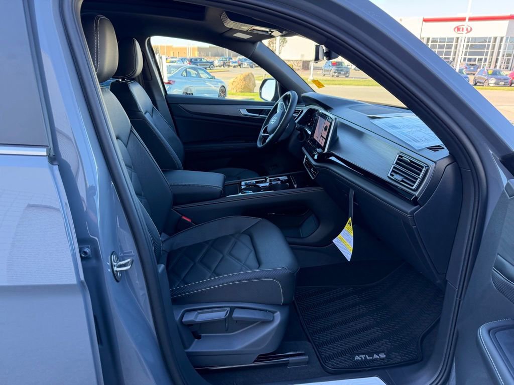 New 2026 Volkswagen Atlas Cross Sport SE image 20