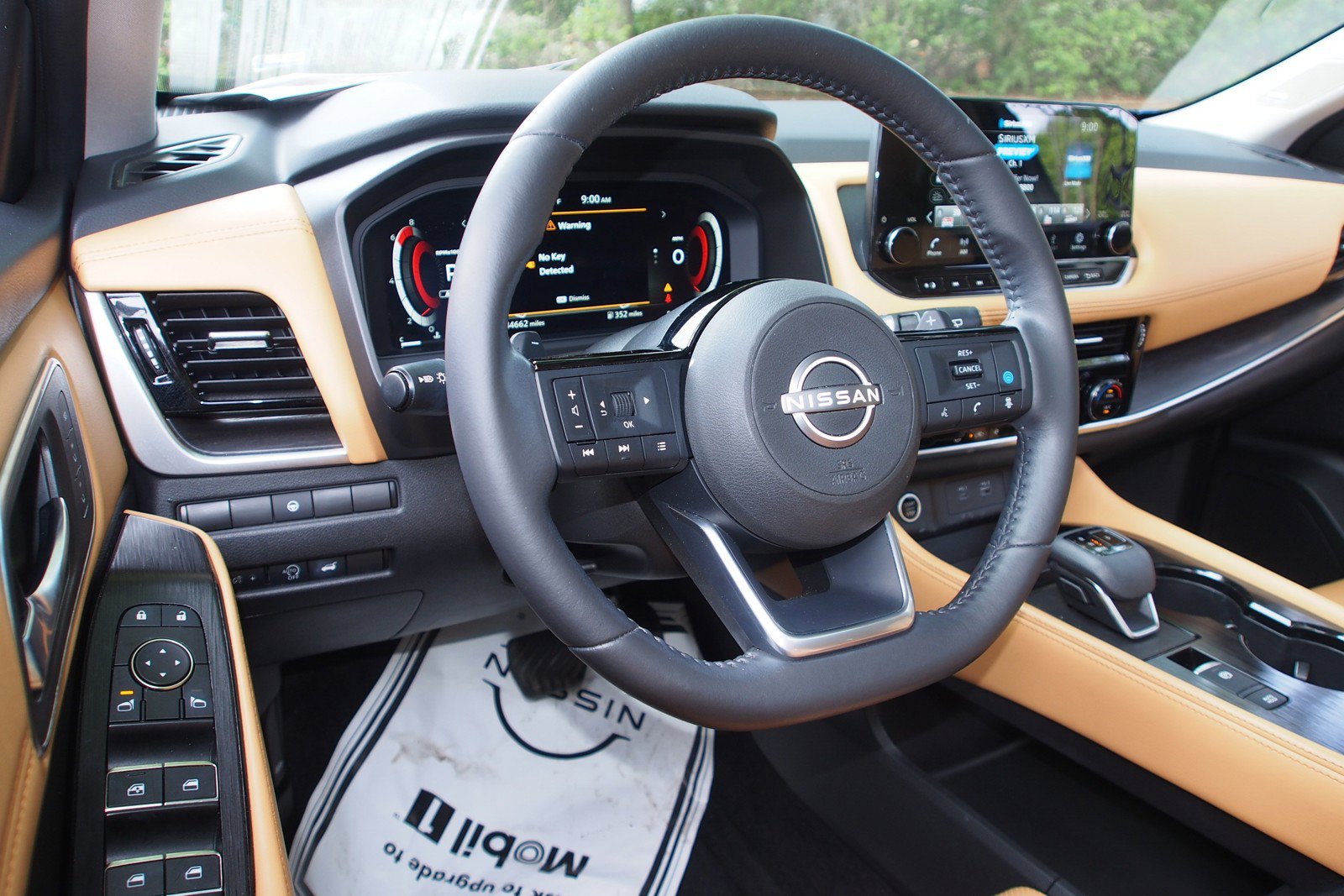 Used 2023 Nissan Rogue Platinum AWD/4WD image 16