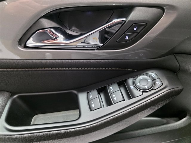 Used 2023 Chevrolet Traverse LT w/ LPO, Floor Liner Package image 26