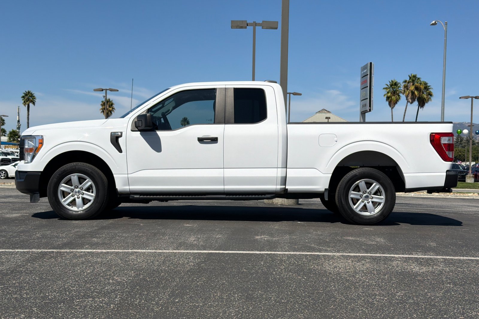 Used 2022 Ford F150 XL w/ Equipment Group 101A High RWD image 7