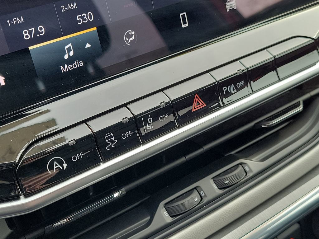 Used 2024 Jeep Compass Limited image 30