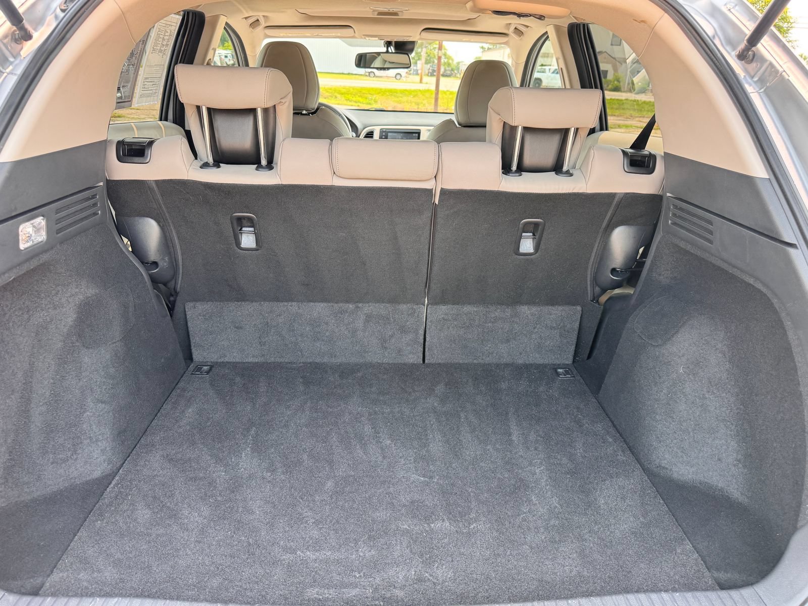 Used 2019 Honda HR-V EX-L image 7