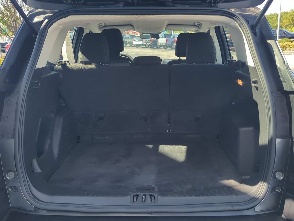 Used 2017 Ford Escape S FWD image 23