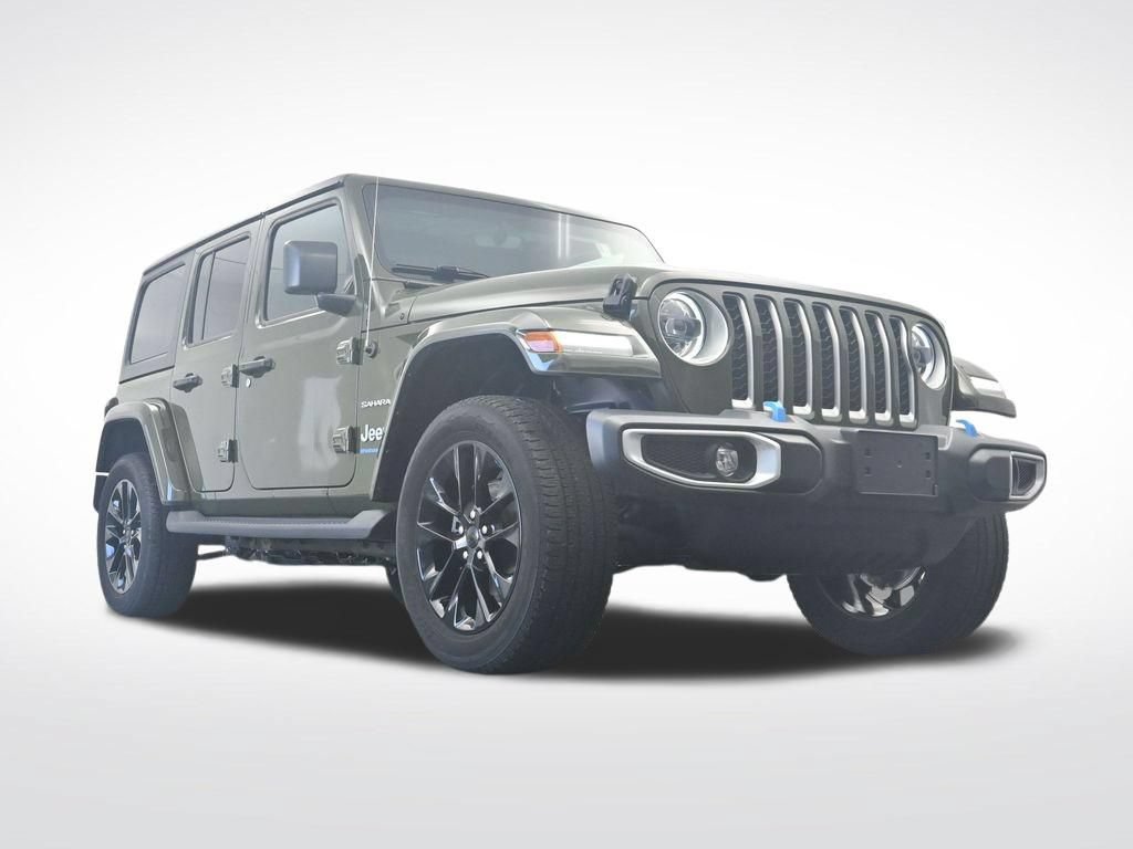 Used 2023 Jeep Wrangler Unlimited Sahara w/ Cold Weather Group AWD/4WD image 31