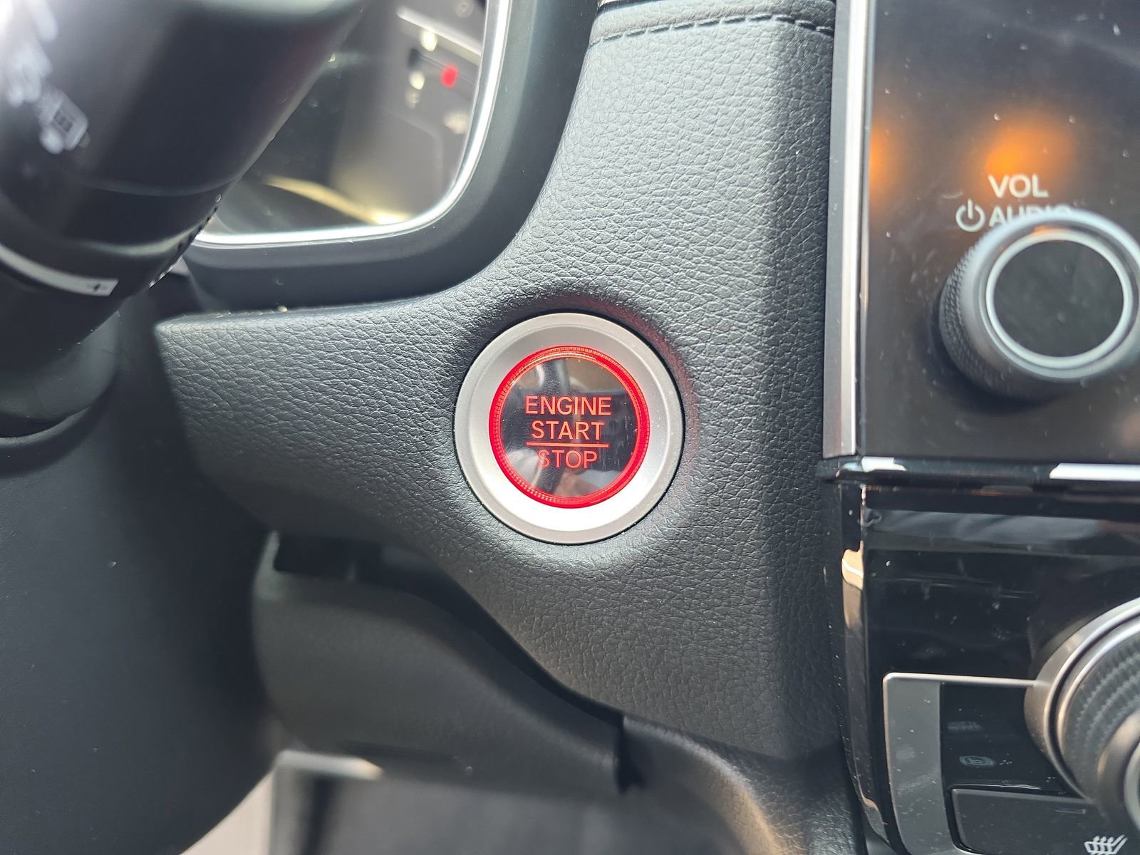 Used 2018 Honda CR-V Touring image 25