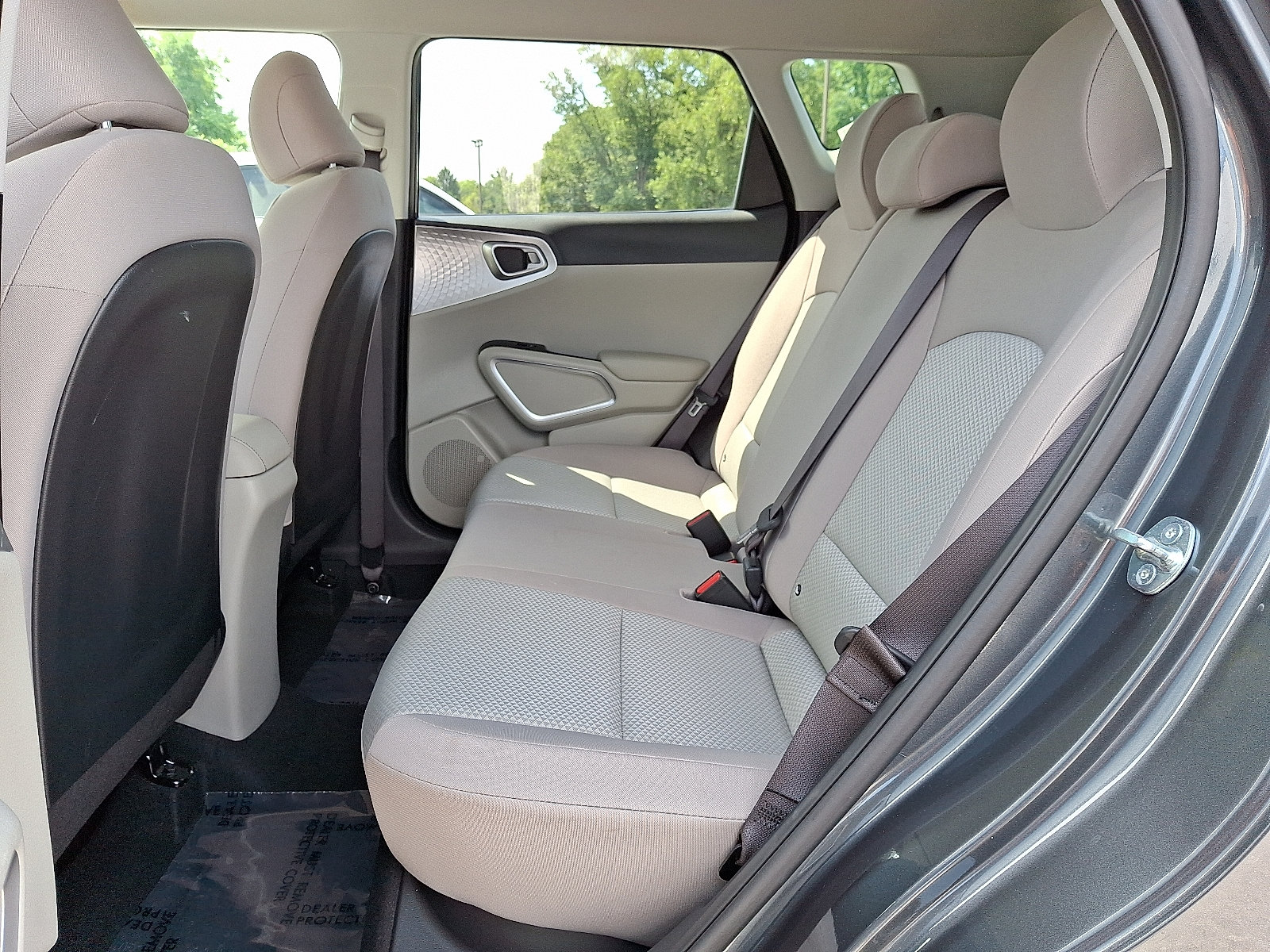 Certified 2025 Kia Soul LX w/ LX Technology Package FWD image 10
