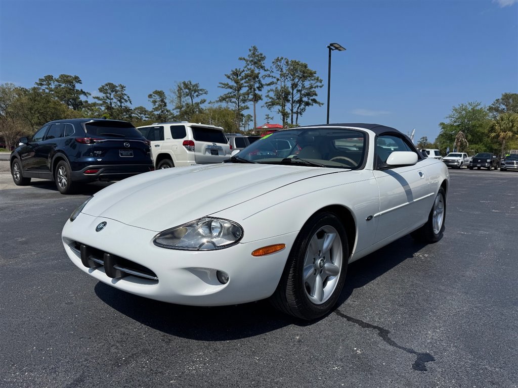 Used 2000 Jaguar XK8 Convertible image 6