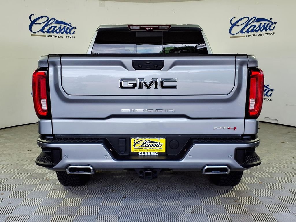Used 2024 GMC Sierra 1500 AT4 w/ Technology Package image 4