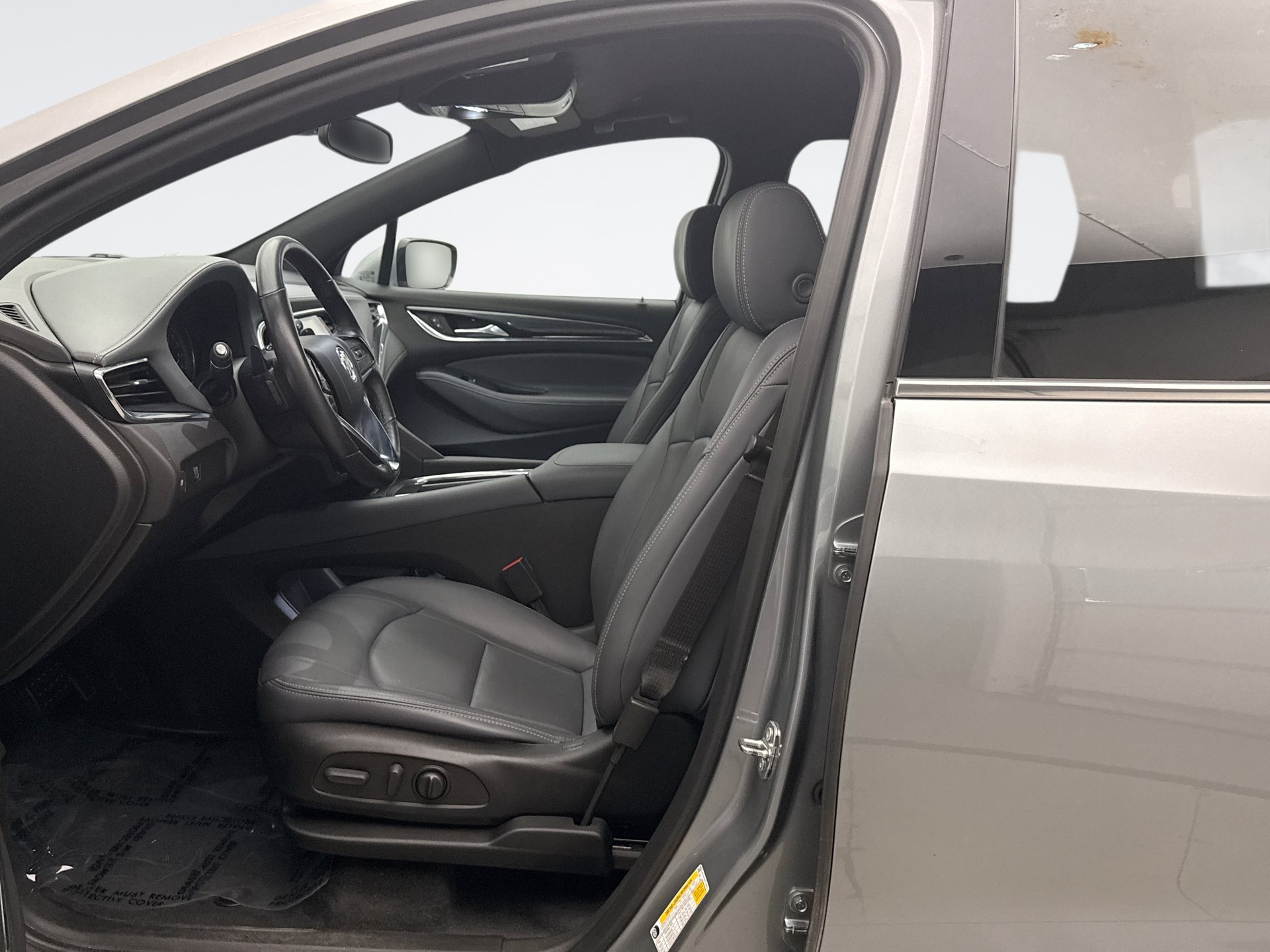 Used 2023 Buick Enclave Essence AWD/4WD image 11