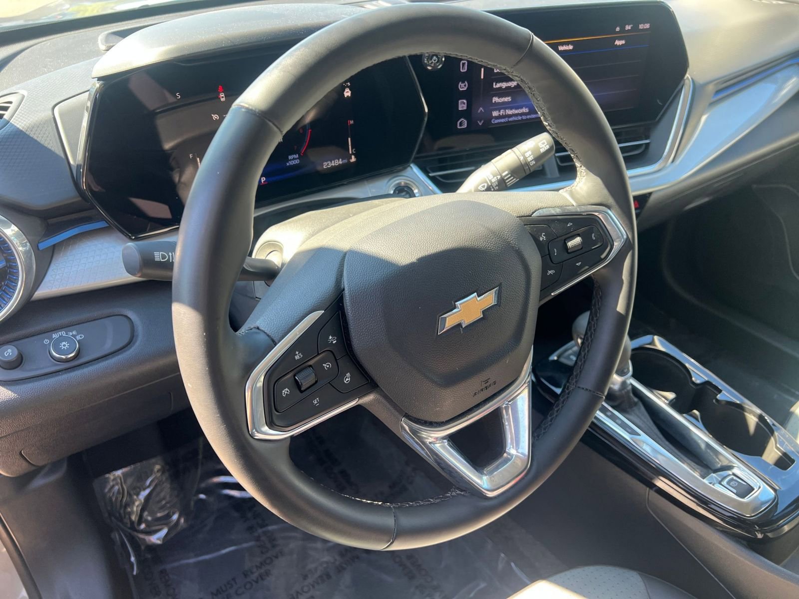 Used 2025 Chevrolet Trax LT w/ LT Convenience Package FWD image 28