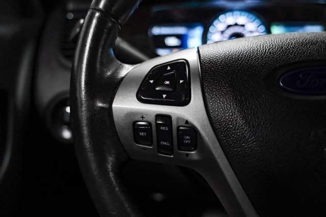 Used 2015 Ford Taurus Limited FWD image 13