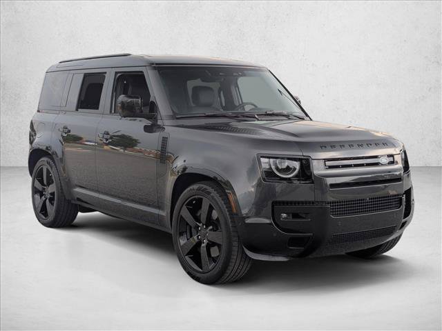 Used 2026 Land Rover Defender 110 X-Dynamic SE AWD/4WD image 3