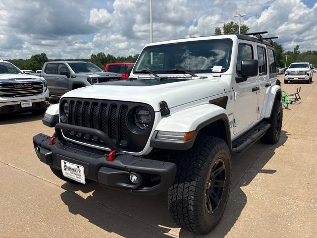 Used 2018 Jeep Wrangler Unlimited Sahara w/ LED Lighting Group AWD/4WD image 2