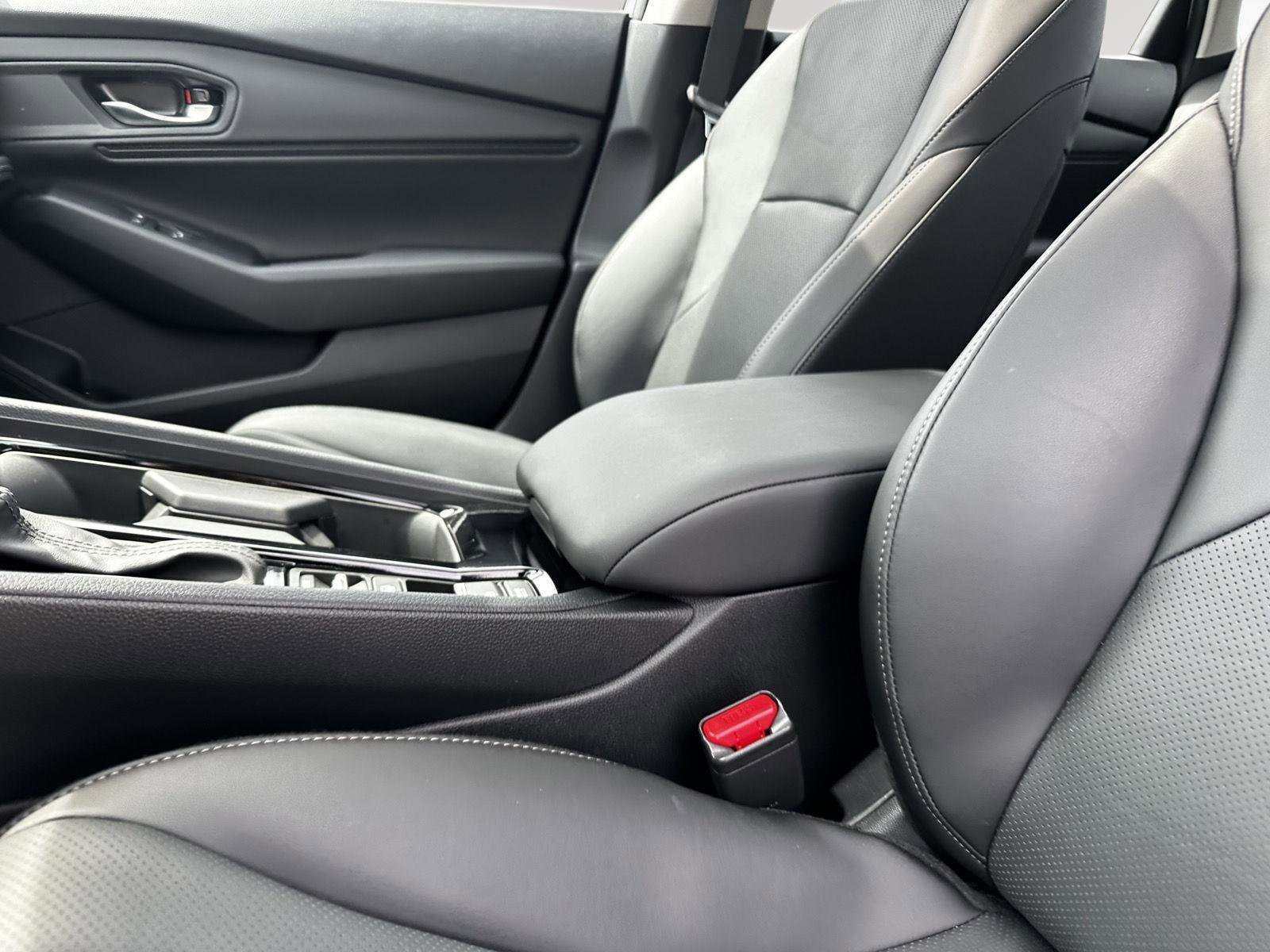 Certified 2025 Honda Accord EX-L image 17