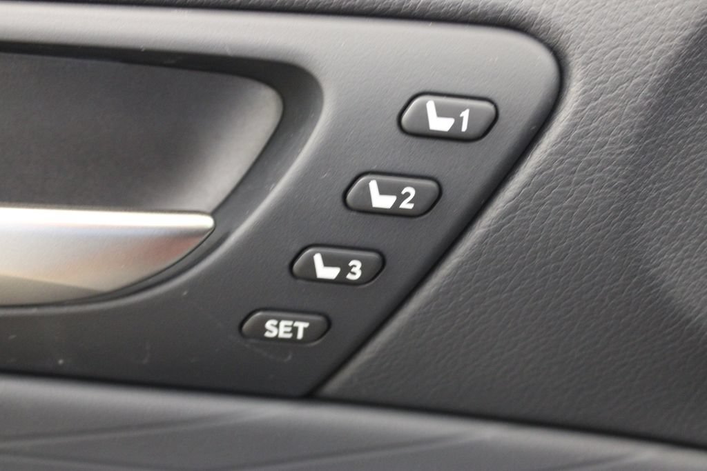 Used 2025 Lexus IS 350 F Sport w/ Navigation Package RWD image 19