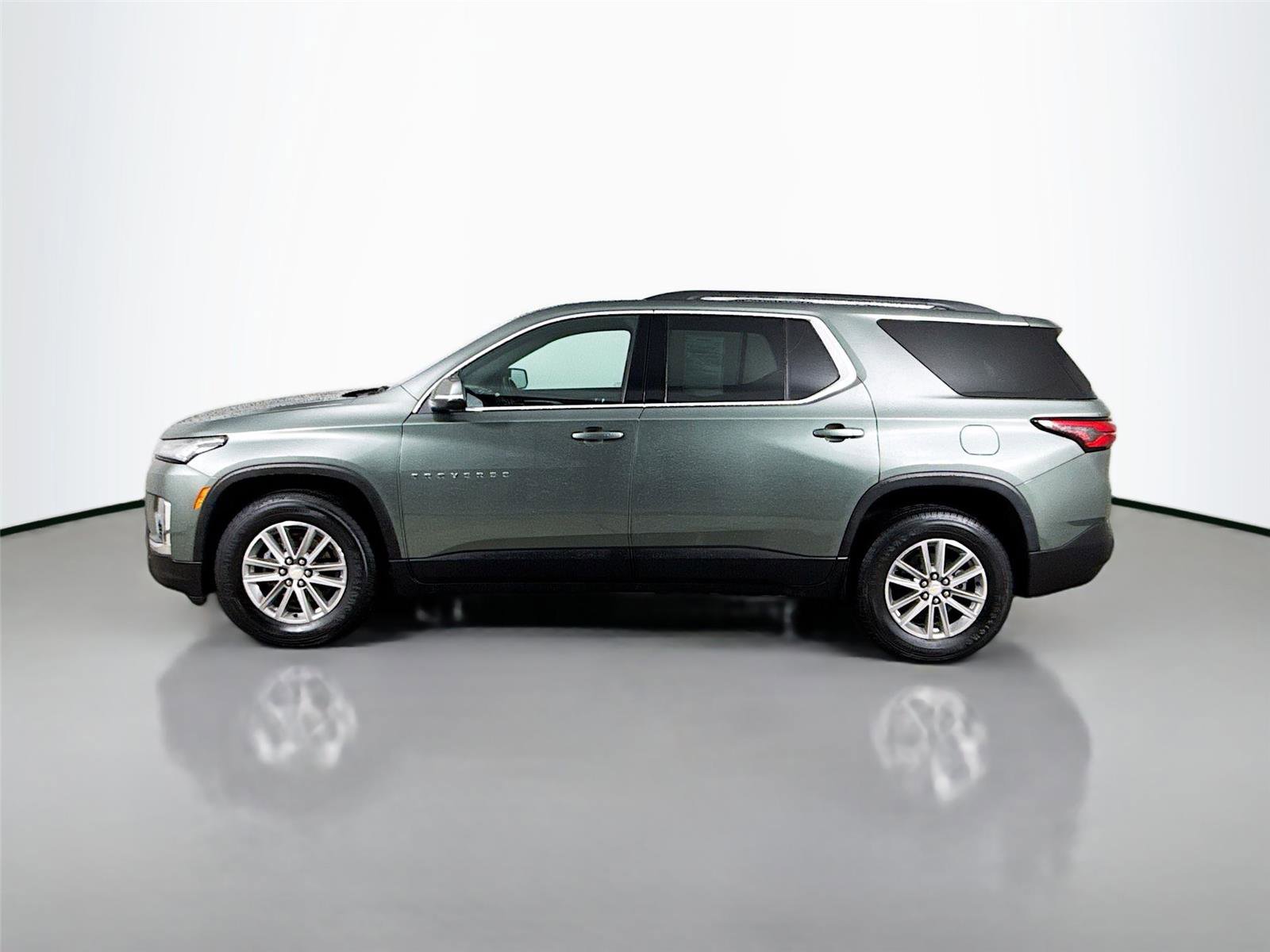 Used 2022 Chevrolet Traverse LT image 5
