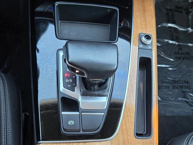 Used 2023 Audi Q5 2.0T Premium w/ Convenience Package image 14