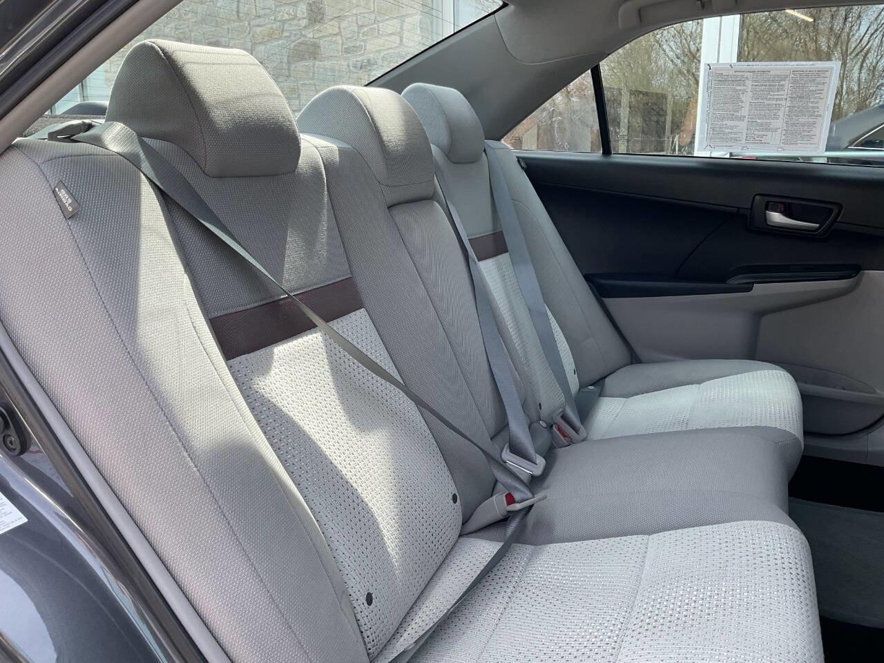 Used 2012 Toyota Camry LE FWD image 35