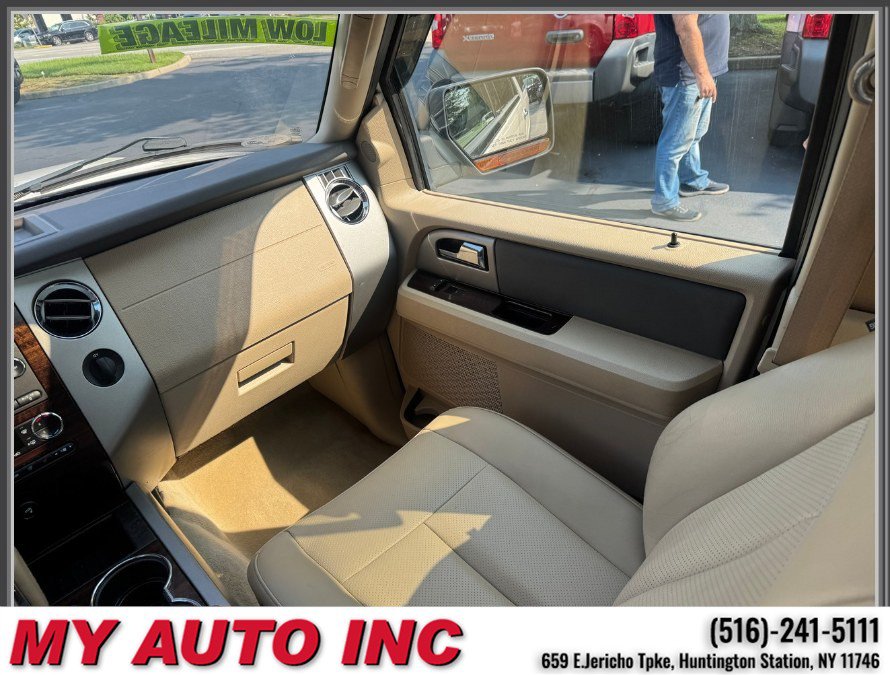 Used 2011 Ford Expedition XLT w/ 202A Rapid Spec Order Code AWD/4WD image 14