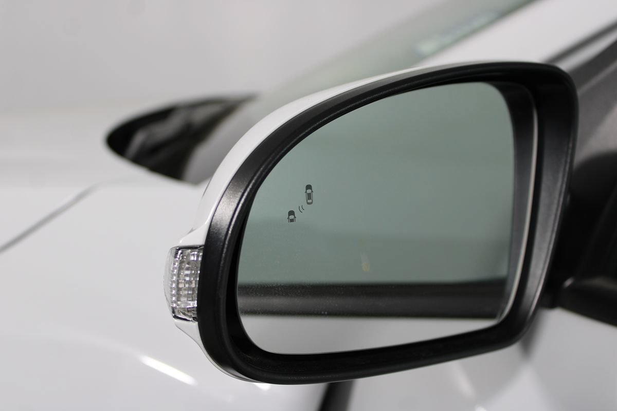 Used 2021 Hyundai Kona Limited w/ Cargo Package FWD image 36