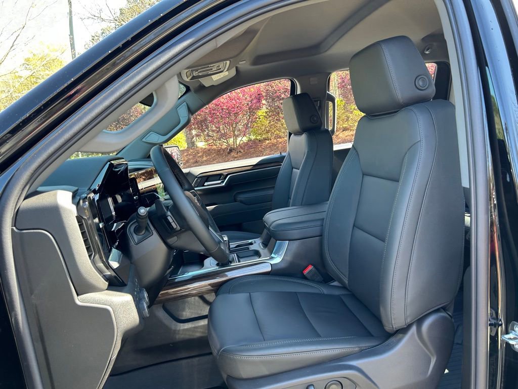 New 2026 Chevrolet Silverado 1500 RST w/ RST All Star Premium Package image 40