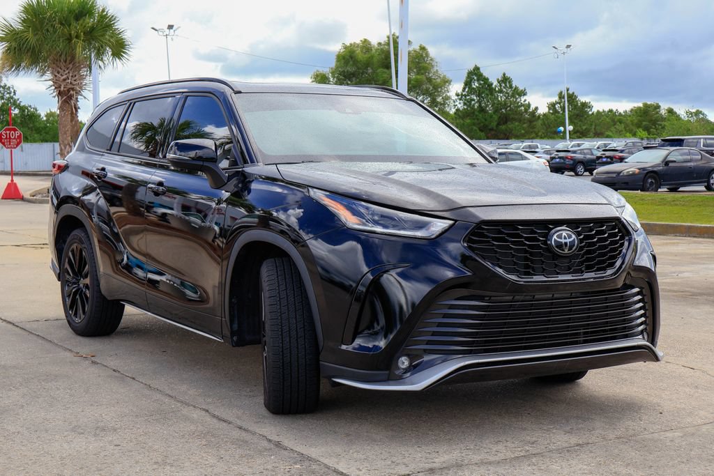 Used 2023 Toyota Highlander XSE FWD image 27