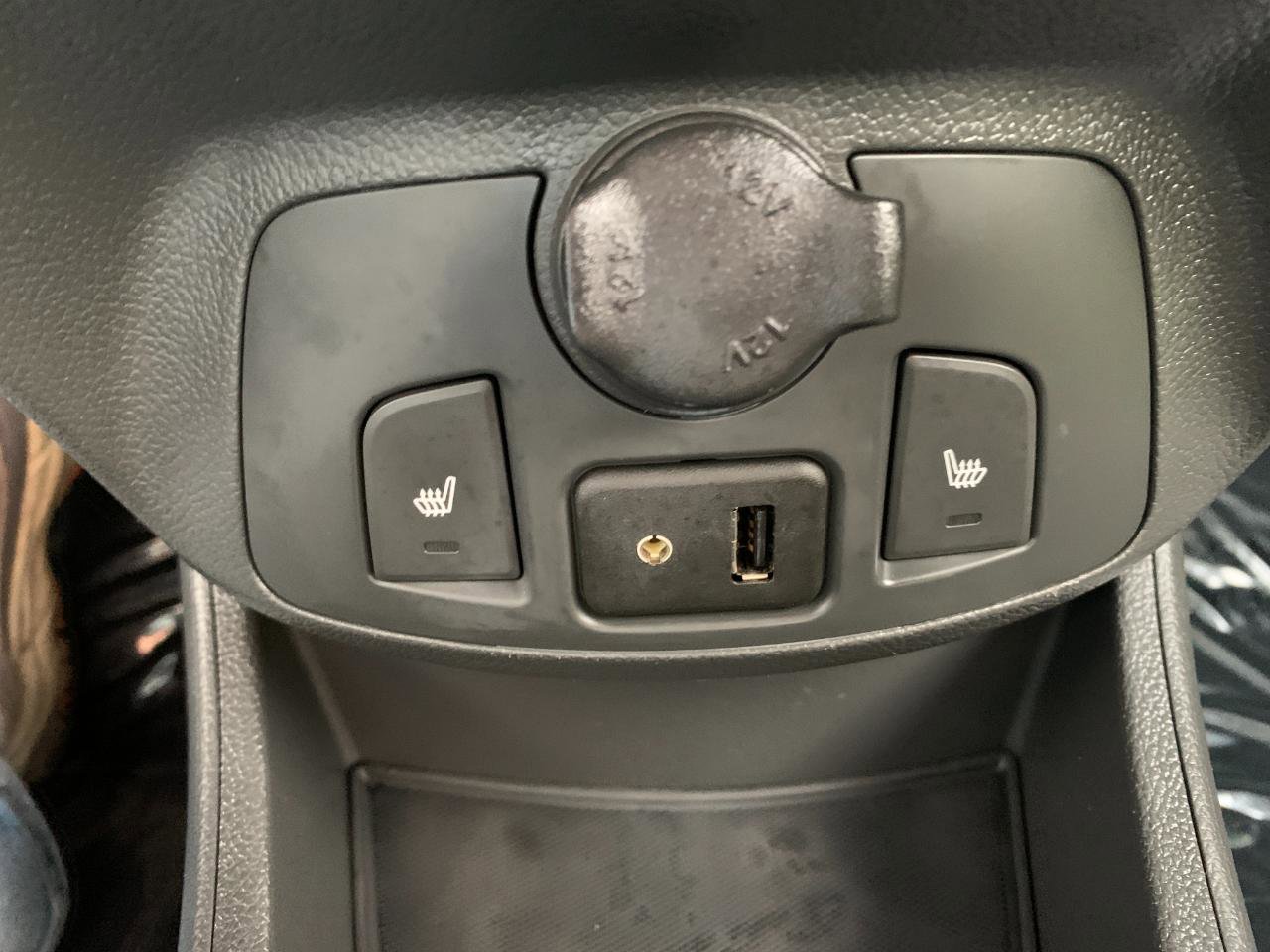 Used 2013 Chevrolet Spark LT image 20
