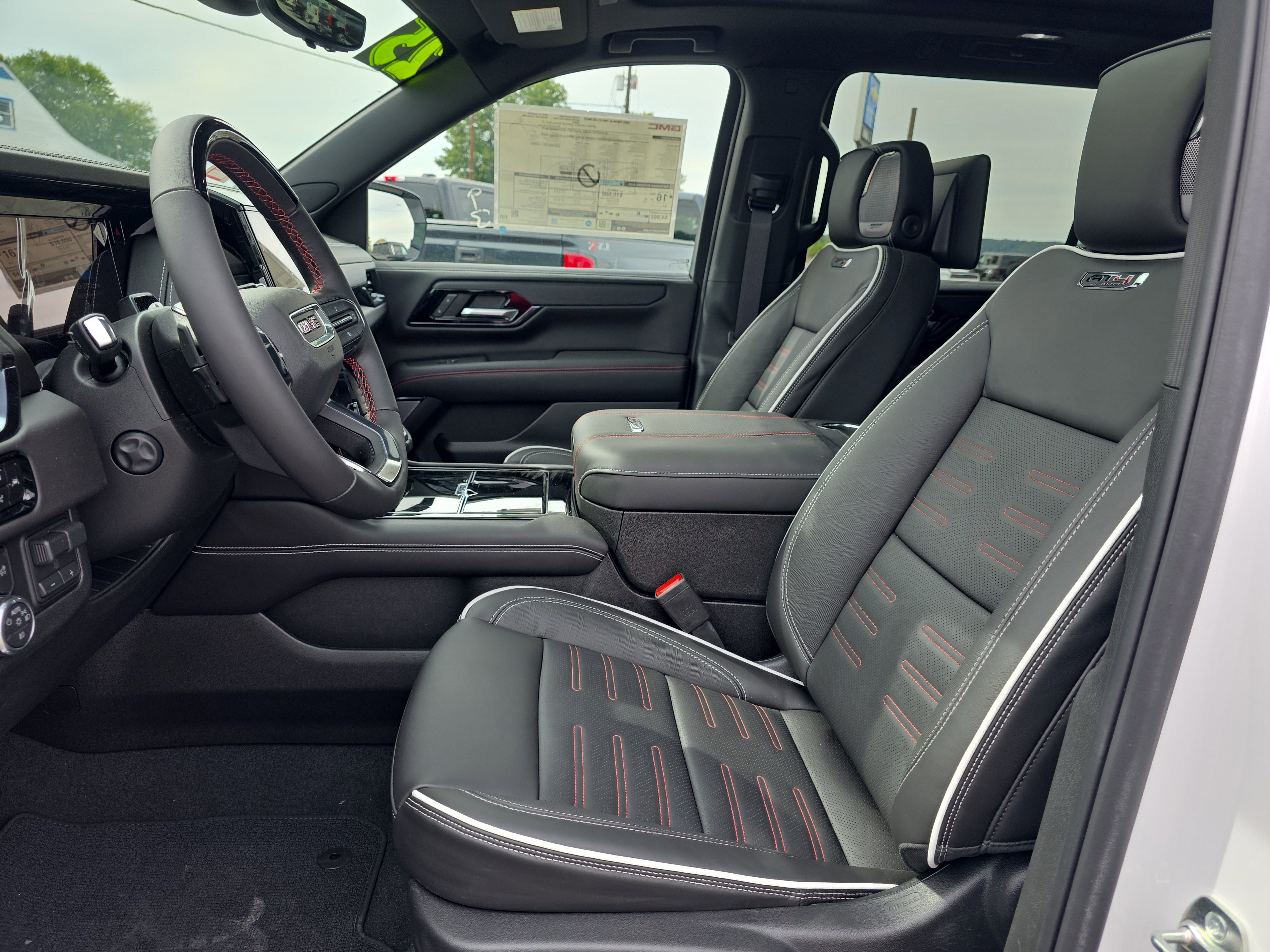 New 2025 GMC Yukon XL AT4 Ultimate image 11