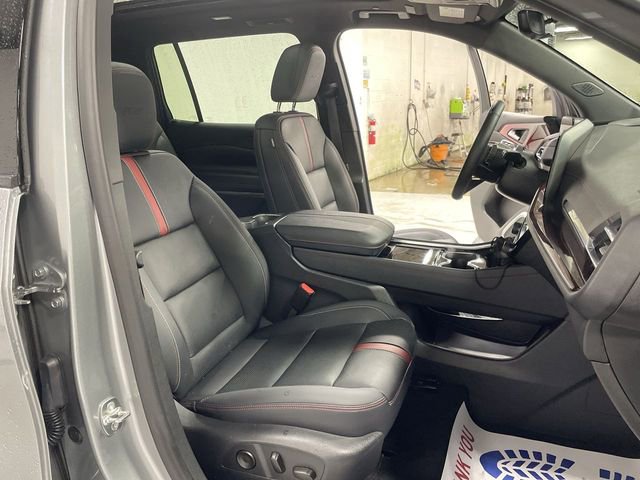 Used 2024 Chevrolet Traverse RS w/ LPO, Floor Liner Package AWD/4WD image 27