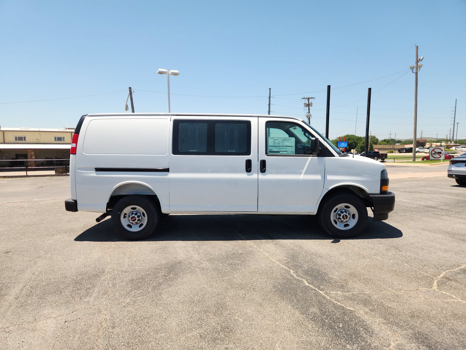 New 2026 GMC Savana 2500 w/ Driver Convenience Package RWD image 7
