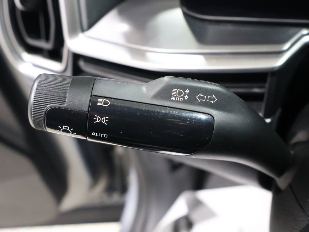 Used 2024 Kia Sorento S image 37