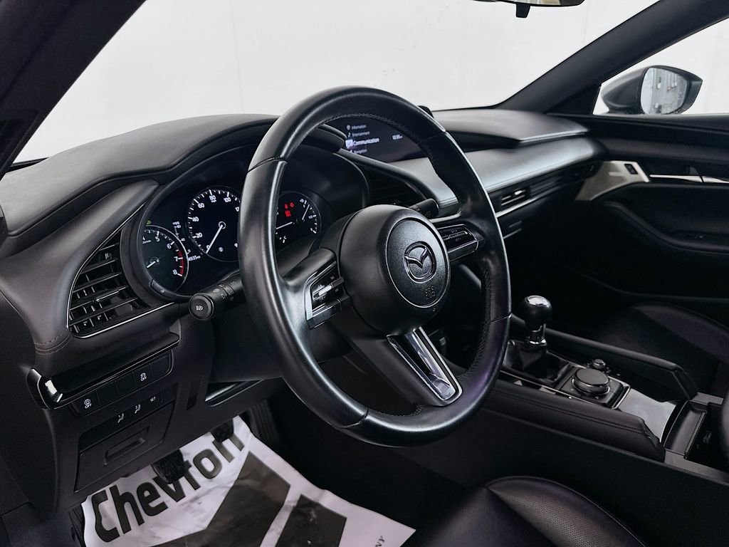 Used 2021 MAZDA MAZDA3 s image 9