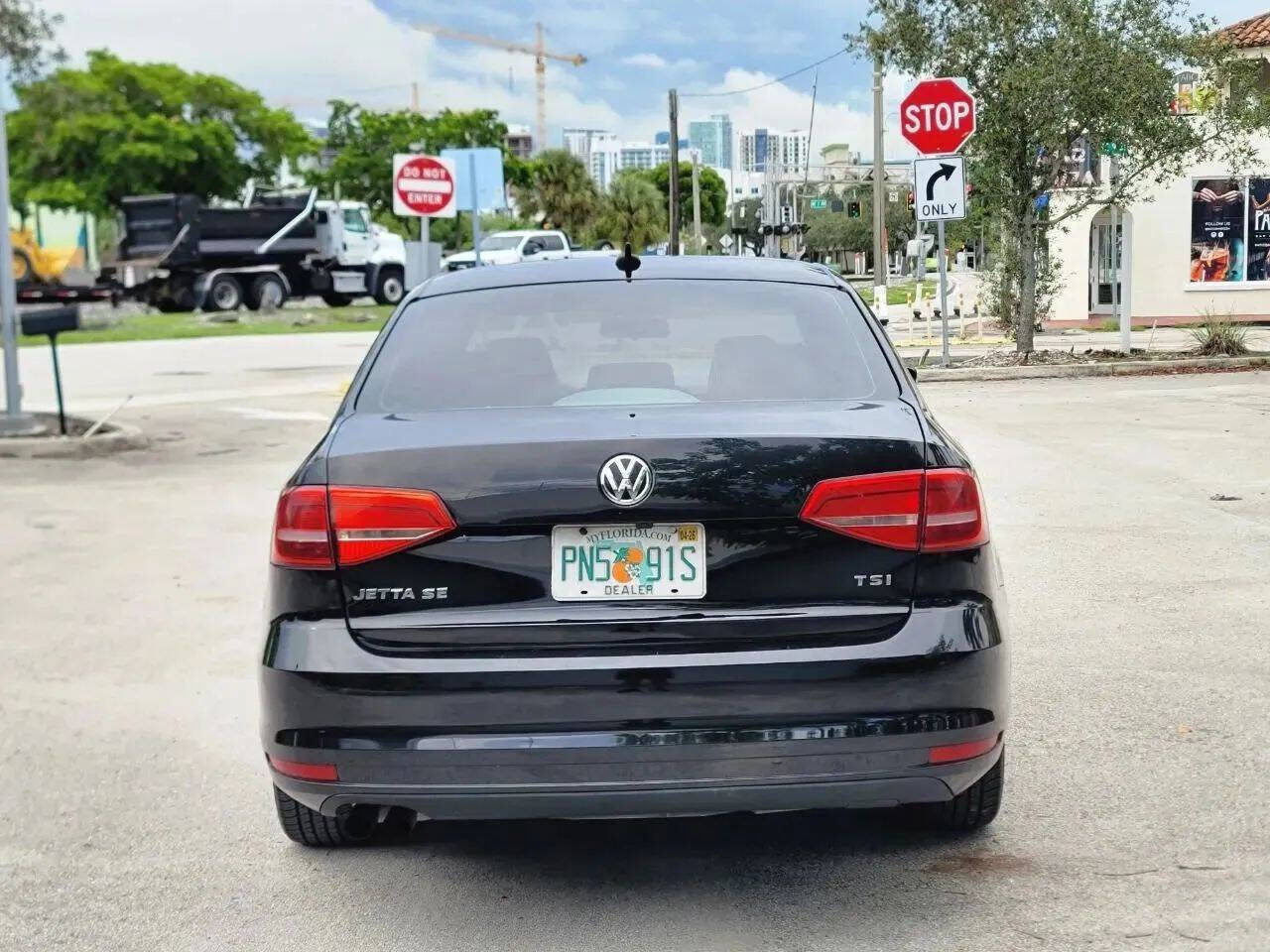 Used 2015 Volkswagen Jetta Sport FWD image 7