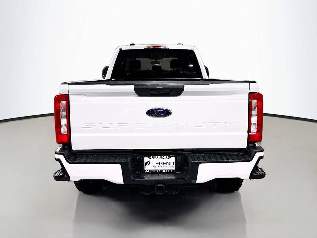 Used 2024 Ford F350 XLT image 8