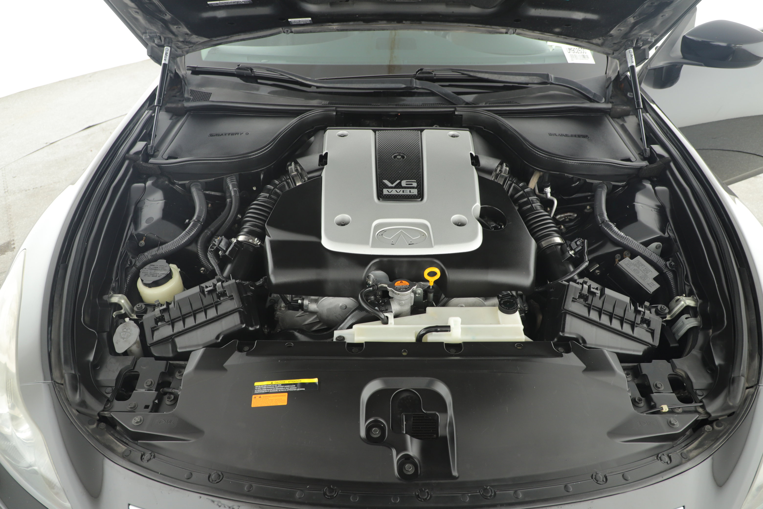 Used 2014 INFINITI Q60 Base w/ Premium Package image 4