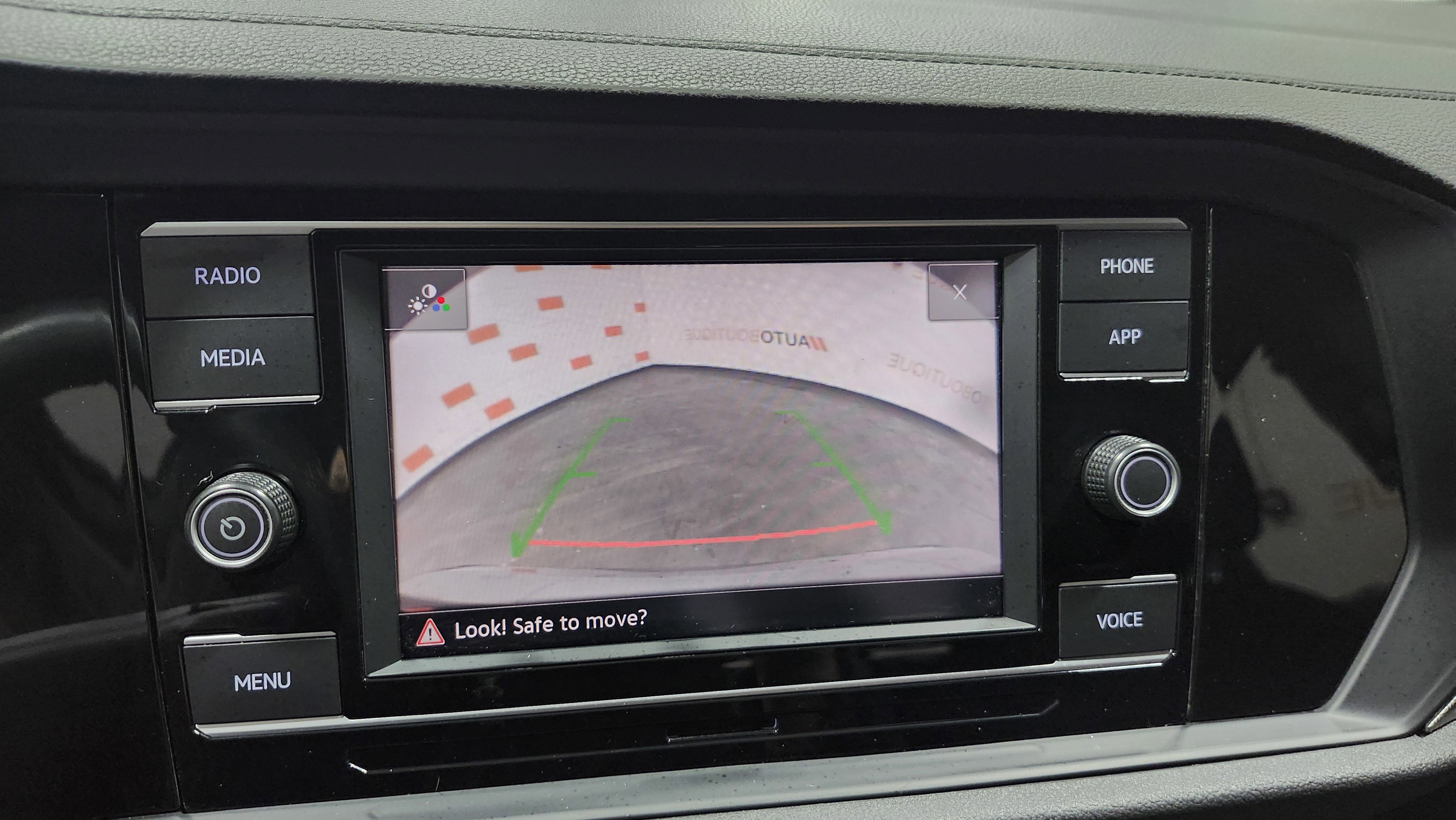 Used 2021 Volkswagen Jetta S w/ Driver Assistance Package image 2