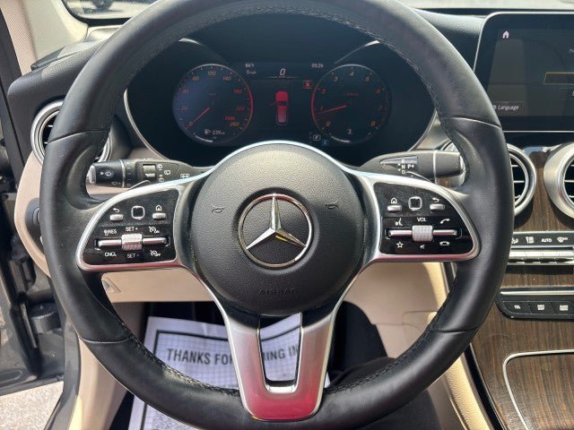 Used 2021 Mercedes-Benz GLC 300 4MATIC image 17