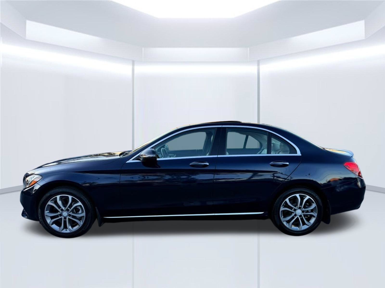 Used 2016 Mercedes-Benz C 300 4MATIC Sedan image 7