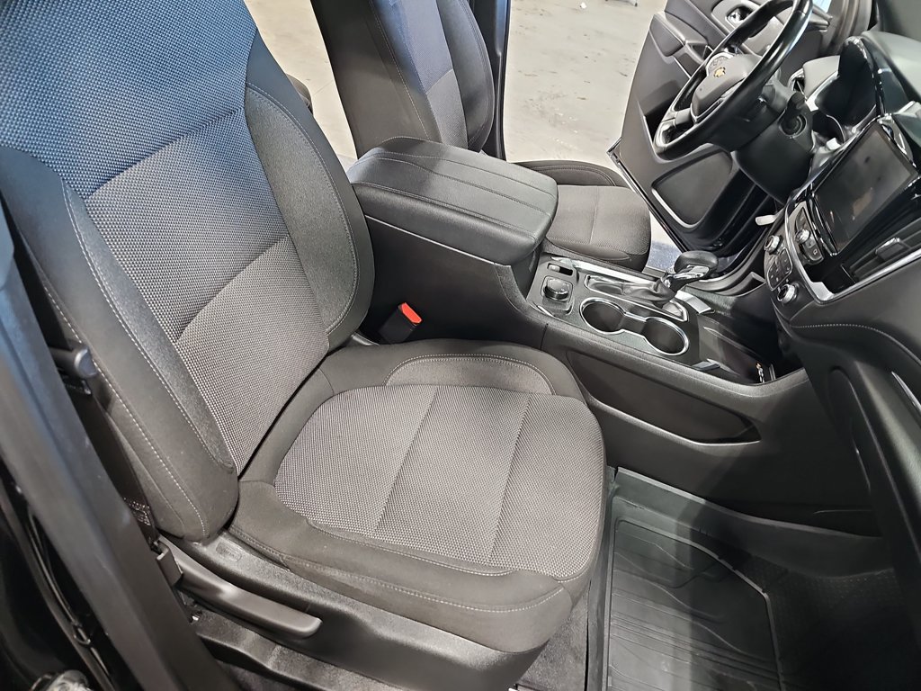 Used 2023 Chevrolet Traverse LT w/ LPO, Floor Liner Package AWD/4WD image 10